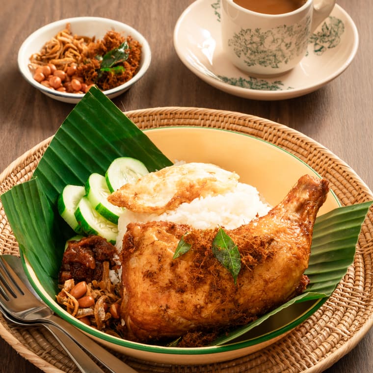 Ayam Berempah Nasi Lemak